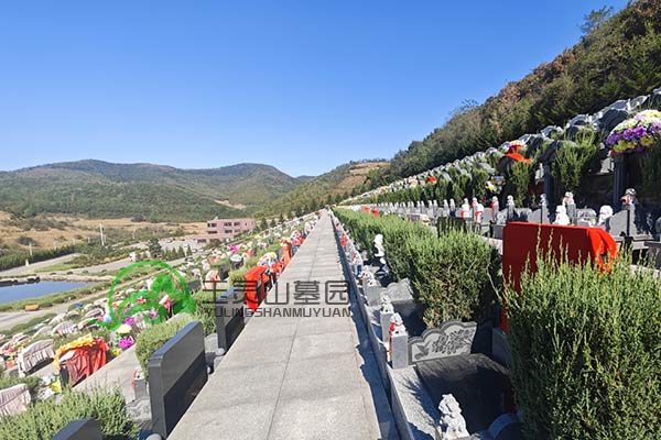 玉灵山公墓 玉灵山公墓